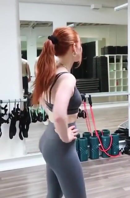 Girls In Yoga Pants Madelaine Petsch Porn Gif Video Negyda Com