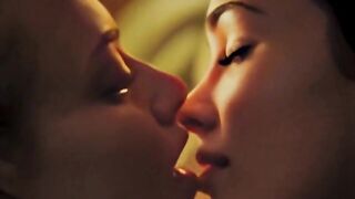 Megan Fox and Amanda Seyfried in Jennifer’s Body - Girls Kissing